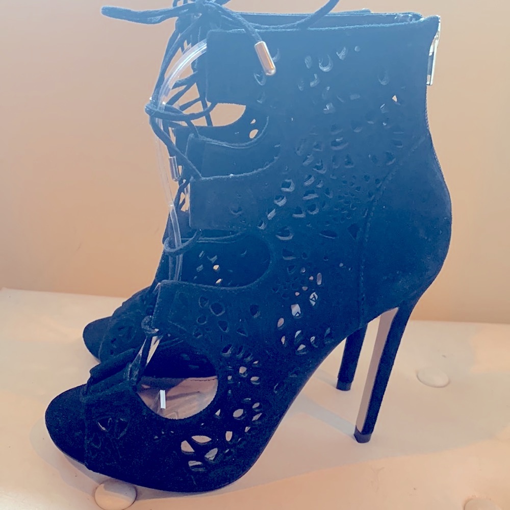 Steve Madden Maracan Black Lace Up Ankle Open Toes High Heels Size 6M